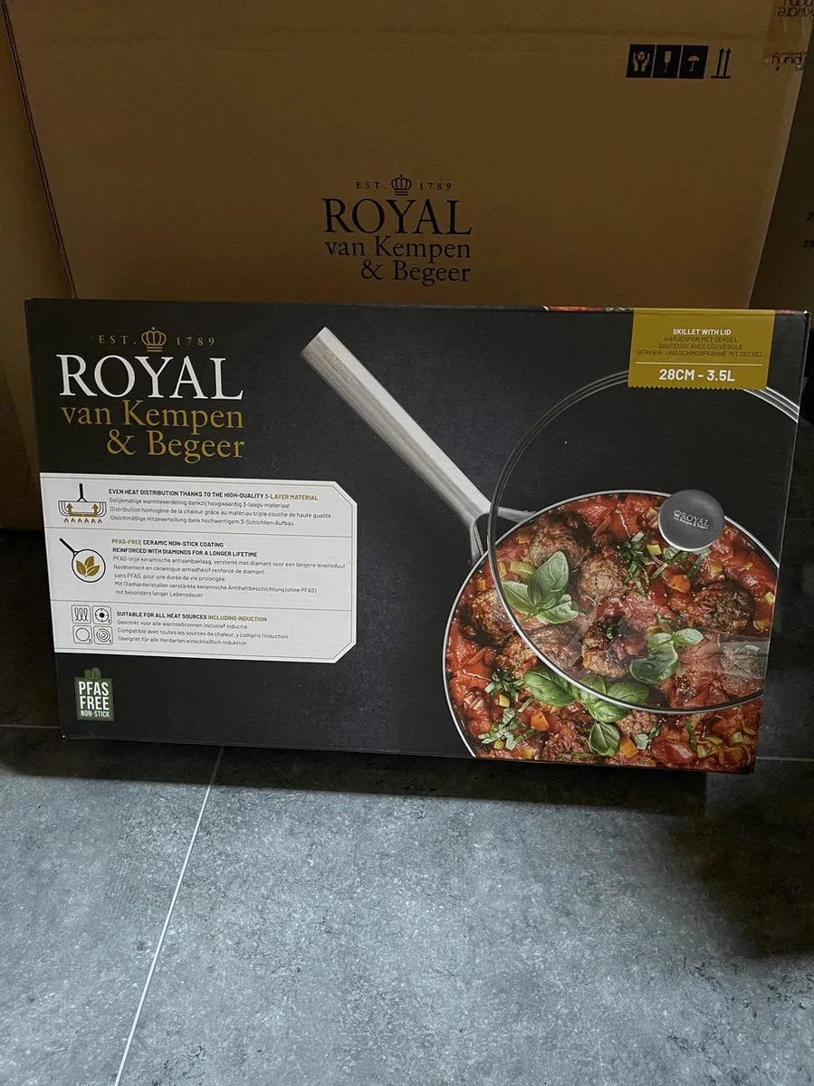 28cm Skillet with Lid