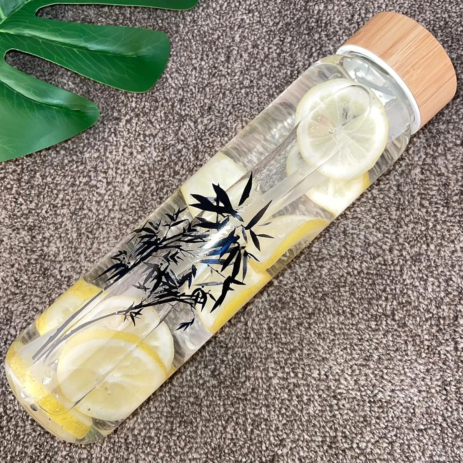 32 oz Glass Water Bottle with Straw, Wide Mouth Borosilicate Glass Bottle with Bamboo Lid and Neoprene Sleeve