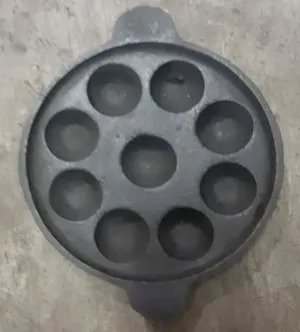 9 Pits Cast Iron Paniyaram Pan with Flat Bottom-SHC1020
