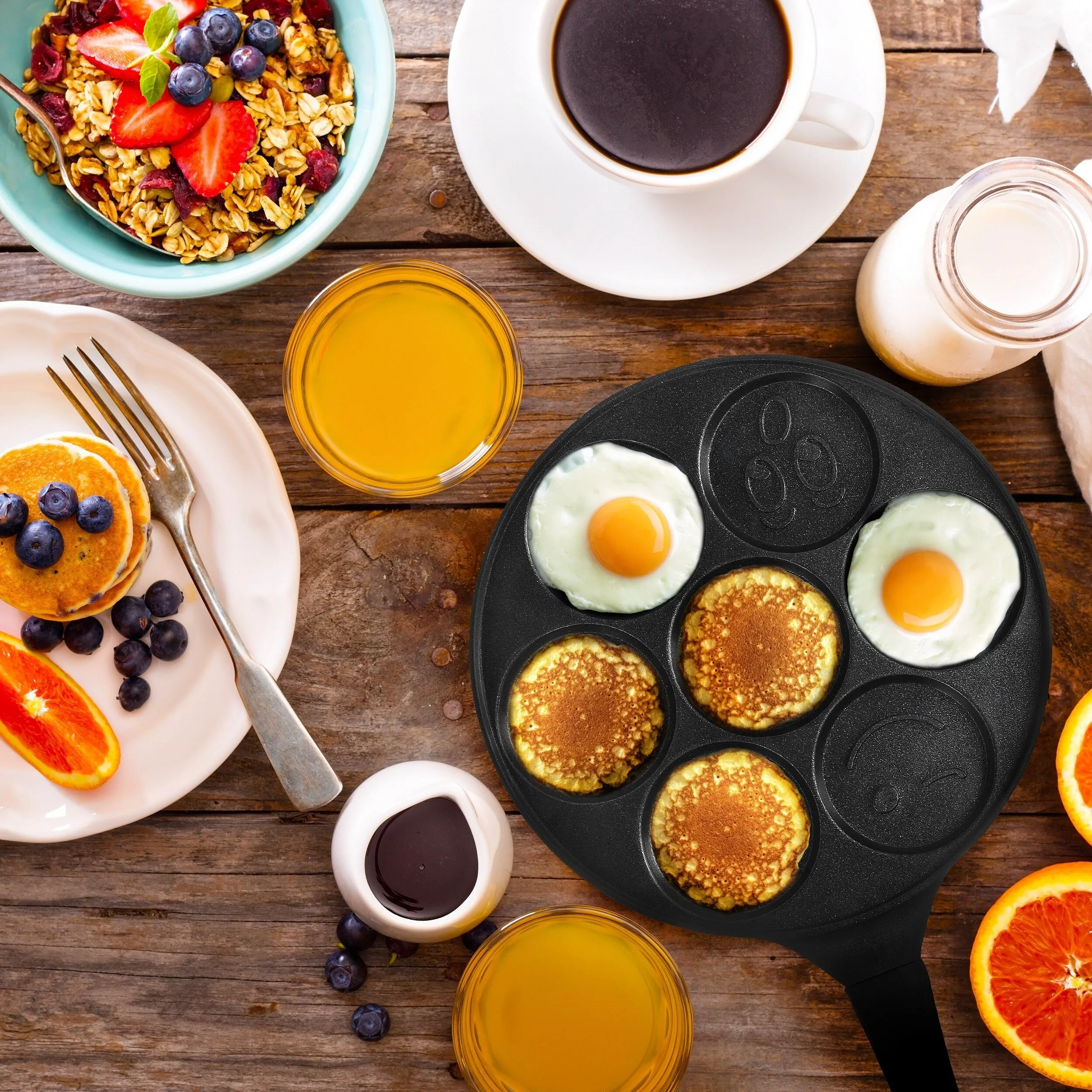 Assorted Smiley Face 10.5 Inch Round Nonstick Pancake Pan with Stay-Cool Handle
