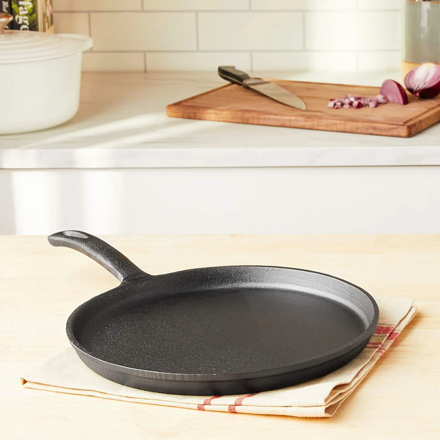 Cast Iron Griddle/Pan Skillet, Pre-Seasoned Comal for Gass Stove Pizza, Steak, Grill, Pancakes