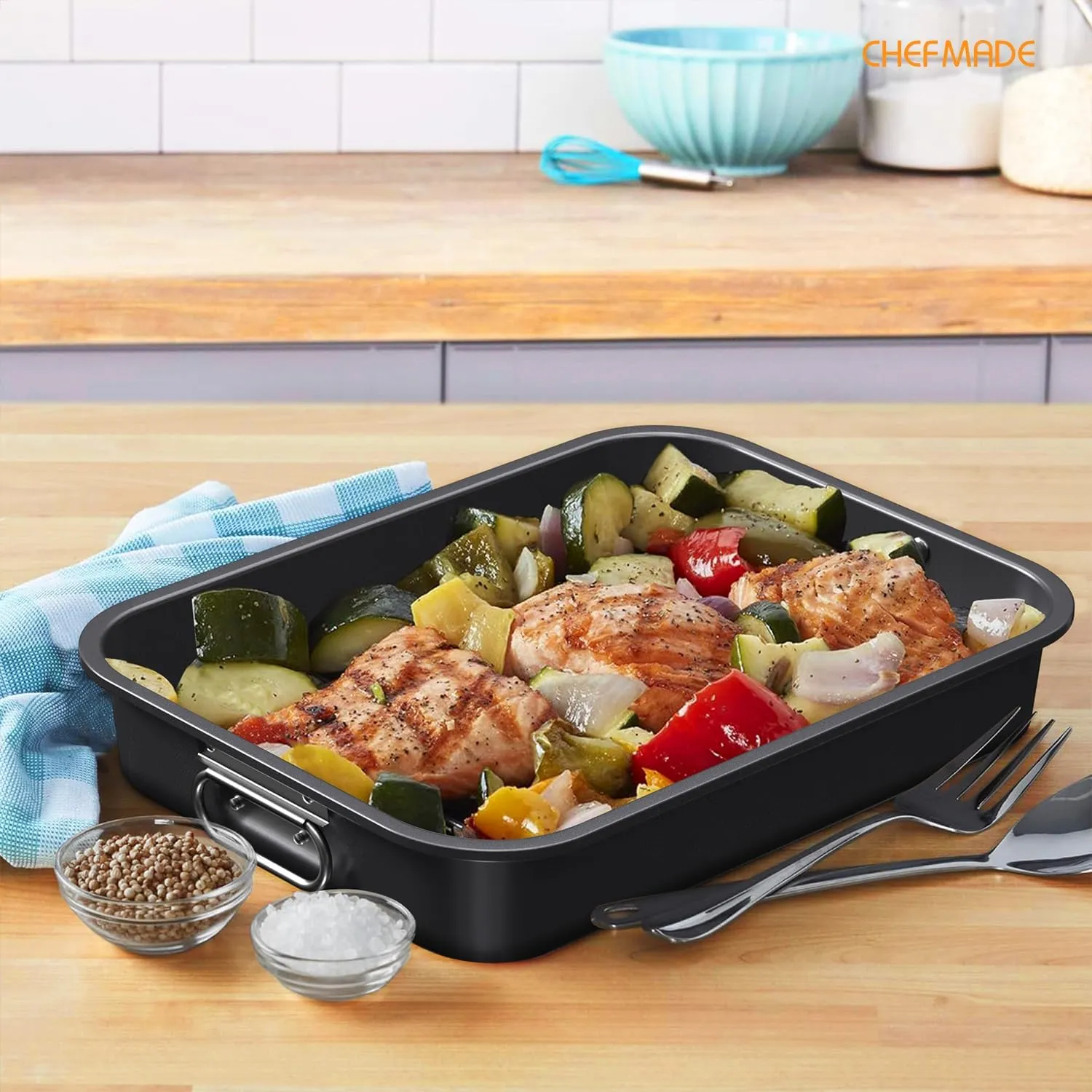 CHEFMADE Roasting Pan with Rack, 15 Inch Deep Roasting Pan, Deep Lasagna Pan for BBQ Vegetbale and Meat 15.4" x 11.2" x 2.3" (Black)