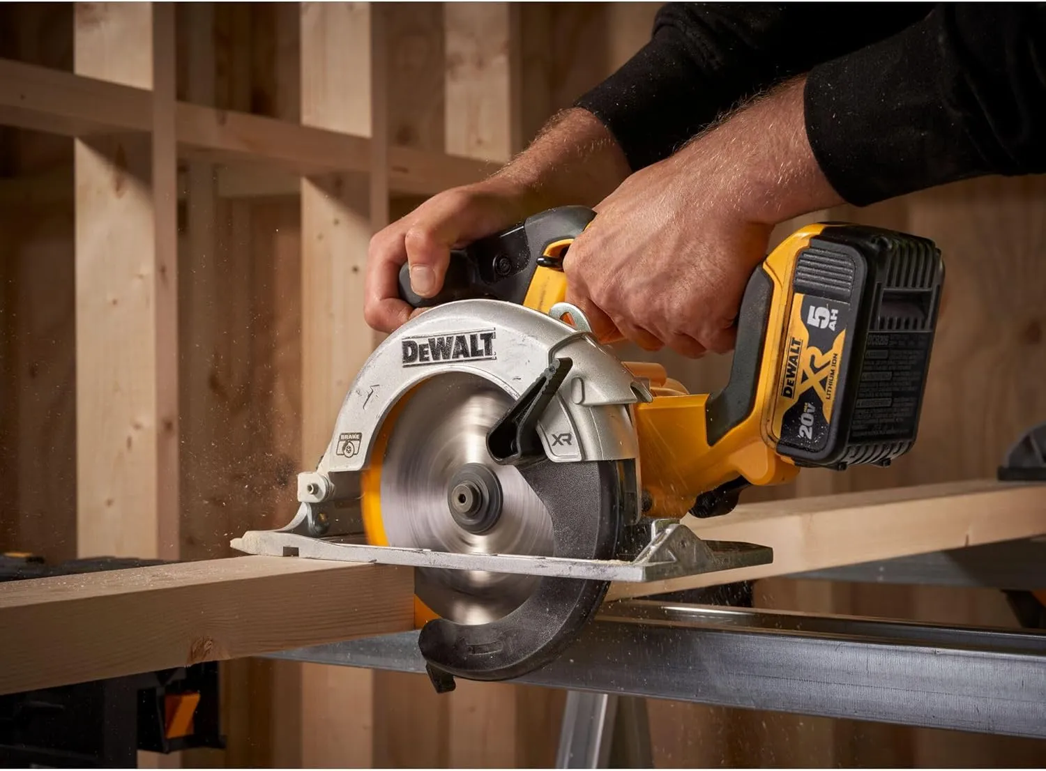 DEWALT 20V MAX* Circular Saw, 6-1/2-Inch, Cordless, Tool Only (DCS565B)