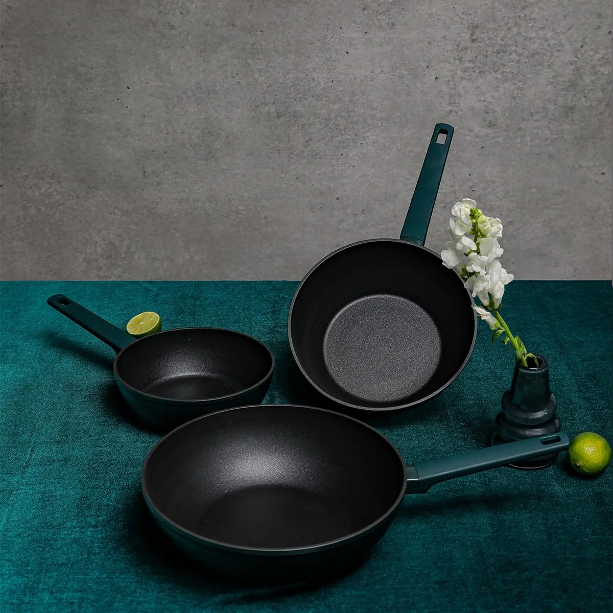 Dr.HOWS URBAN Deep Green 8" Premium ILAG Professional S Coating Non Stick Wok - Aluminium Wok Nonstick - Deep Frying Stir Fry Wok Pan For Induction, Halogen, and Gas Cooktops (Urban 20cm)