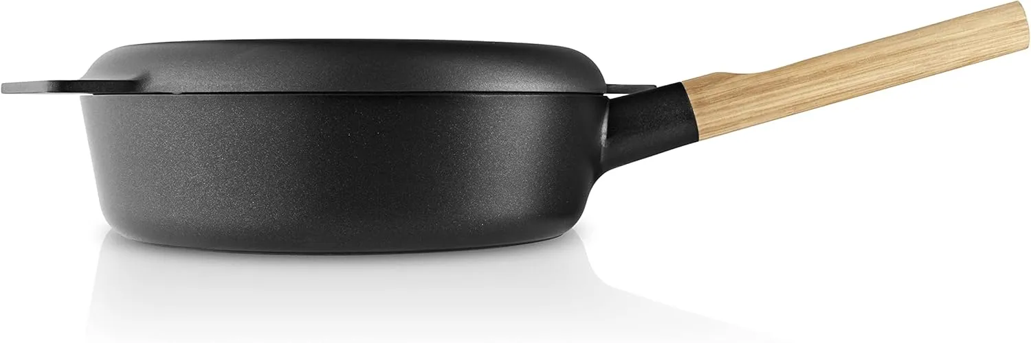 Eva Solo | Nordic Kitchen Saute Pan | Lightweight Aluminium, Easy Handling & Low Weight | Suitable for all Heat Sources – Including Induction | Easy to Clean | Danish Design, Functionality & Quality