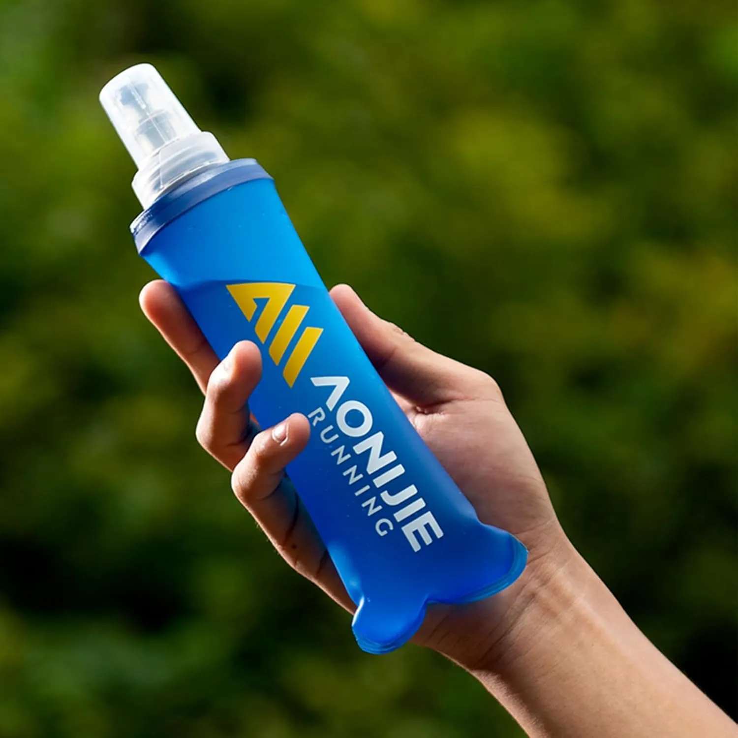 Hydration Soft Flasks Water Bottle Folding Collapsible Vests and Running Packs with Easy Open Cap Ski Resort Use (250ML with straw)