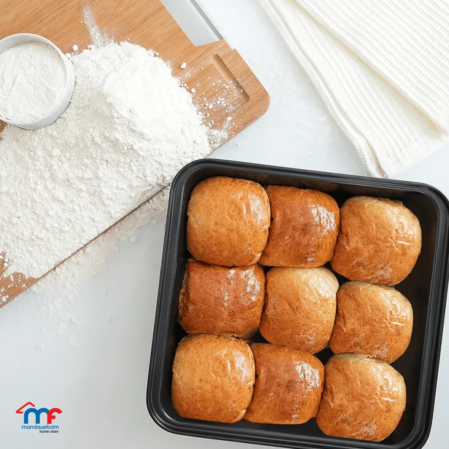 Rhys Nonstick Baking Pan