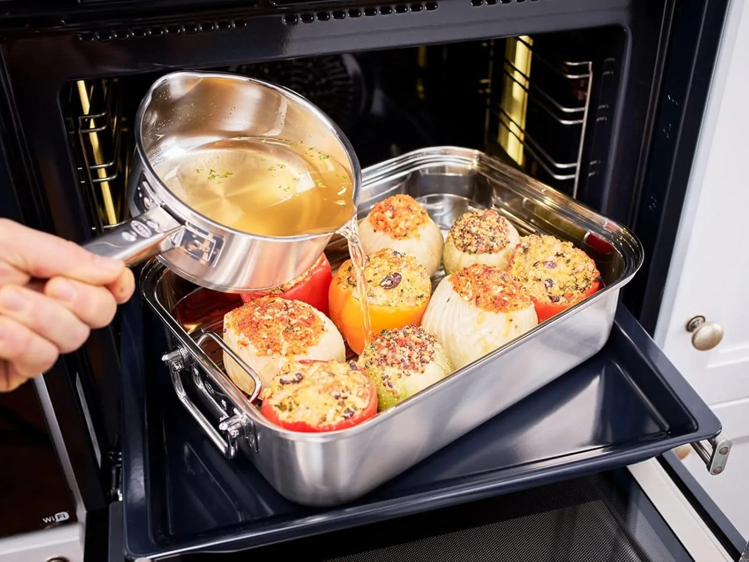 RÖSLE Expertiso Rectangular Roasting Dish with Glass Lid, 18/10 Stainless Steel, Oven-Safe, Induction Safe, Dishwasher Safe, Silver, 38 x 28 cm