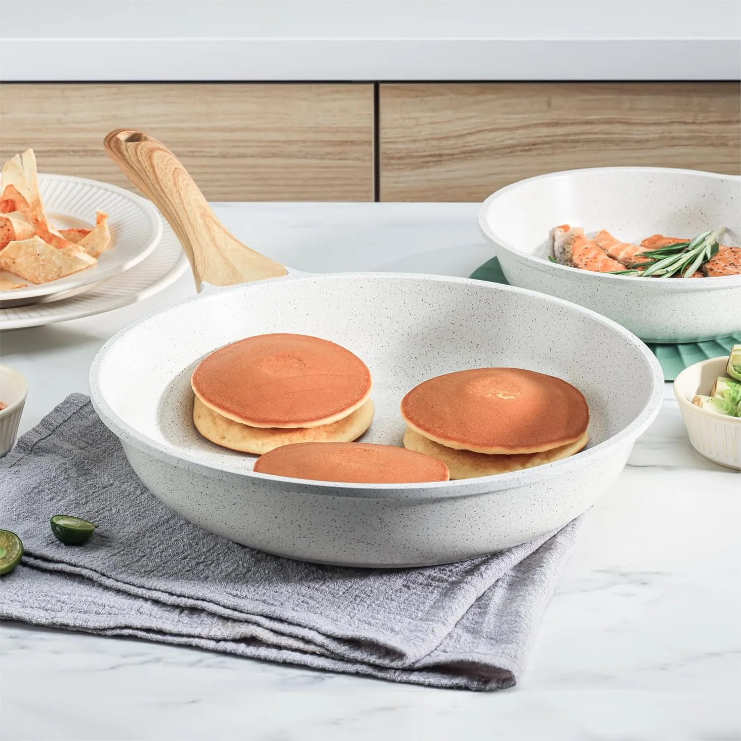 SENSARTE Nonstick Ceramic Frying Pan Skillet, 9.5 Inch Omelet Pan, Healthy Non Toxic Chef Pan, Induction Compatible Egg Pan with Heat Resistant Handle, PFAS-Free
