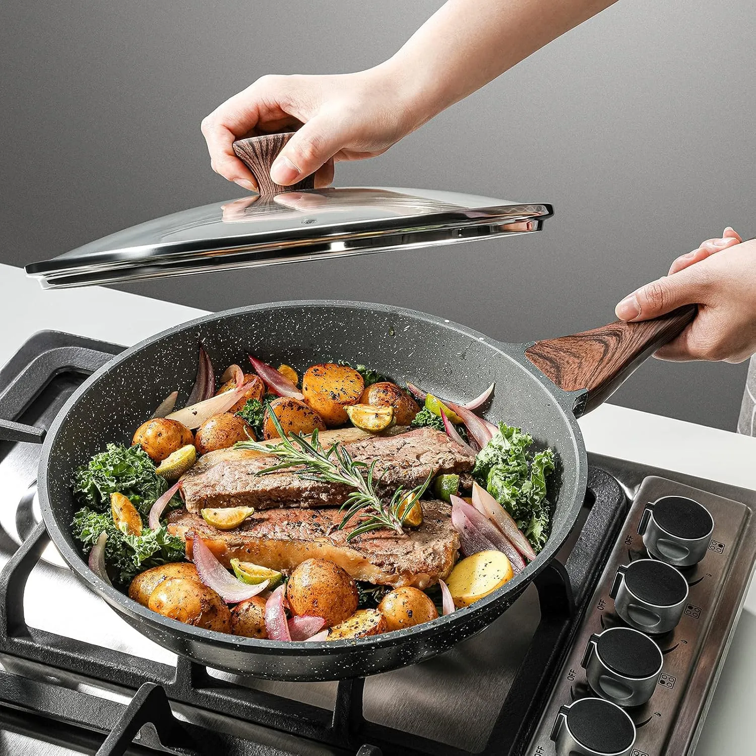 SENSARTE Nonstick Frying Pan Skillet with Lid, Omelet Pan with Cover, Healthy Cooking Chef's Pan, Kitchen Non toxic Pan, PFOA Free (11inch   Glass Lid)