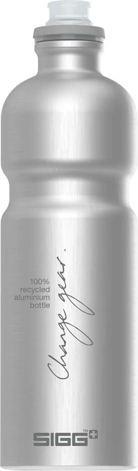 SIGG 50367 Outdoor Water Bottle, Lightweight, Swiss Aluminum Bottle, Move My Planet, 1.5 fl oz (0.75 L)