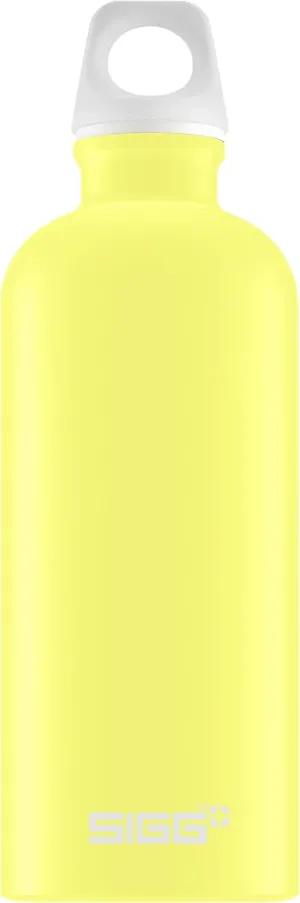 SIGG - Aluminum Water Bottle - Traveller - Made in Switzerland - Carbonated Drinks - Recycled - BPA-Free - 20Oz / 34Oz