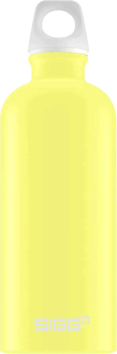 SIGG - Aluminum Water Bottle - Traveller - Made in Switzerland - Carbonated Drinks - Recycled - BPA-Free - 20Oz / 34Oz