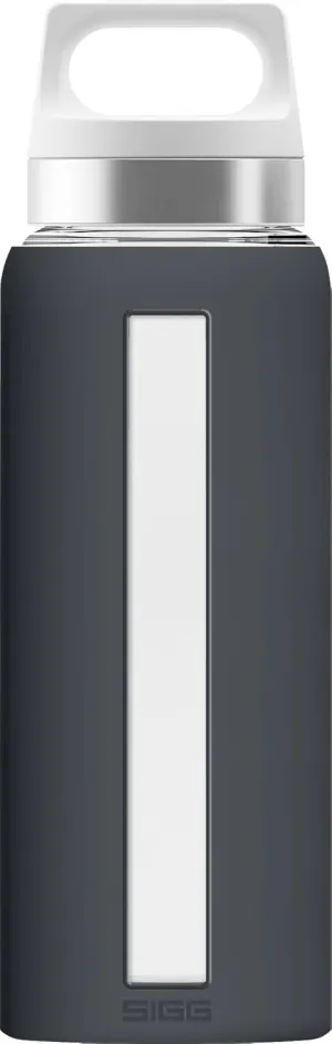 SIGG - Glass Water Bottle - Dream Grey - Soft Silicon Cover - Leakproof - Dishwasher Safe - BPA Free - Broscilate Glass - 22 Oz