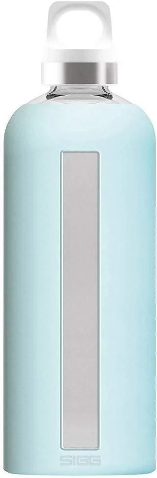 SIGG - Star Water Bottle - BPA-Free, Leak-Proof Glass Bottle, Anti-Shock - Non-Slip Silicone Case - Designed in Switzerland - Glacier - 28 Oz